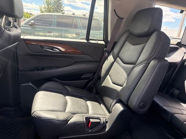2017 Cadillac Escalade Luxury