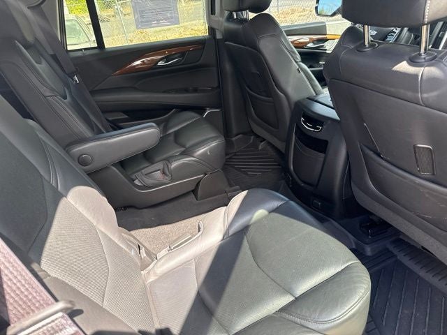 2017 Cadillac Escalade Luxury