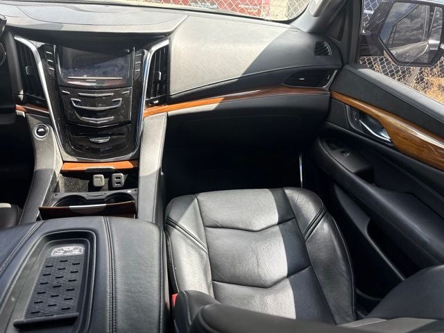2017 Cadillac Escalade Luxury