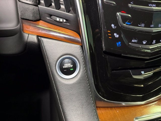 2017 Cadillac Escalade Luxury