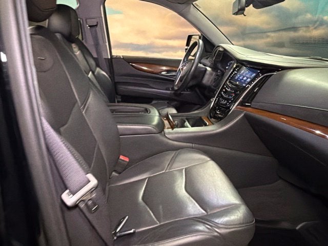 2017 Cadillac Escalade Luxury