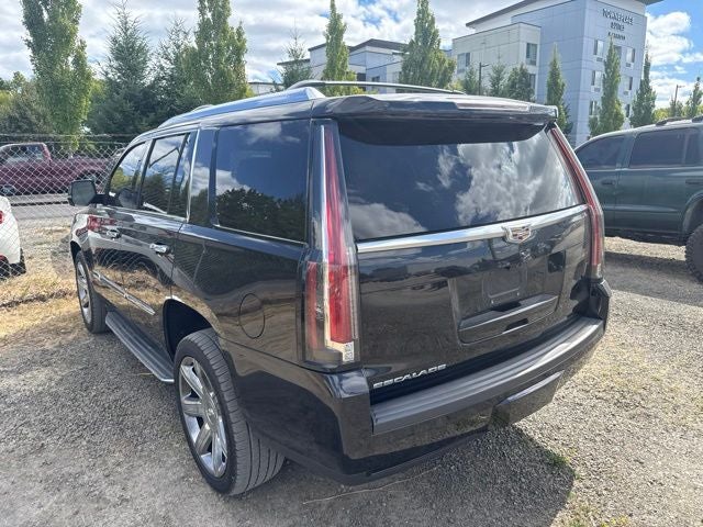 2017 Cadillac Escalade Luxury