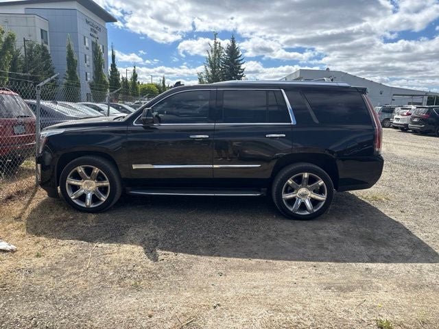 2017 Cadillac Escalade Luxury