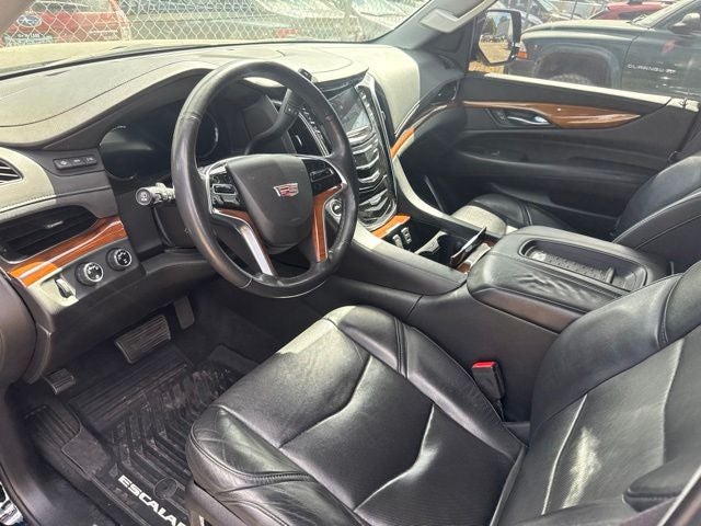 2017 Cadillac Escalade Luxury