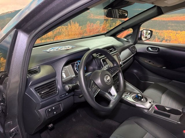 2025 Nissan Leaf S