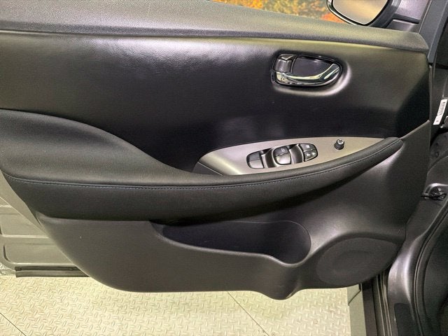 2025 Nissan Leaf S