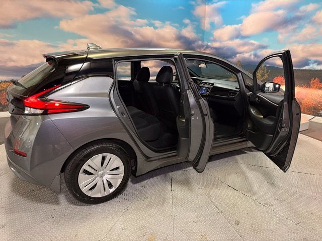 2025 Nissan Leaf S