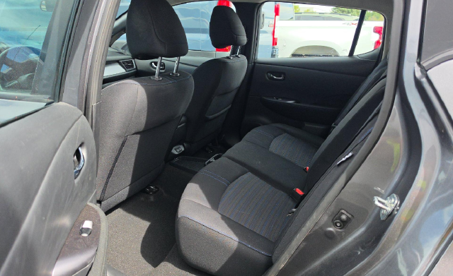 2025 Nissan Leaf S