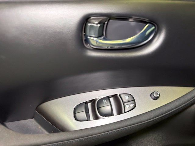 2025 Nissan Leaf S