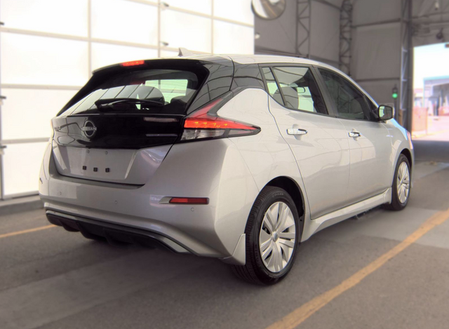 2024 Nissan Leaf S