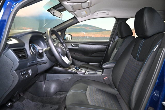 2025 Nissan Leaf S
