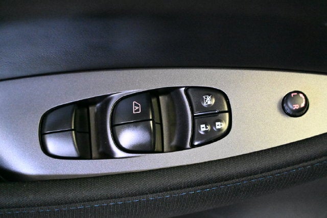 2025 Nissan Leaf S