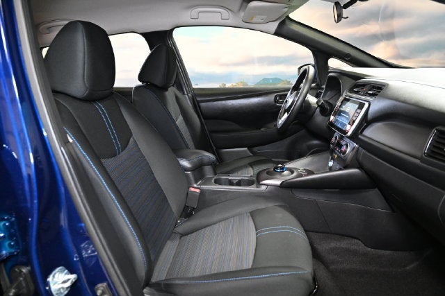 2025 Nissan Leaf S