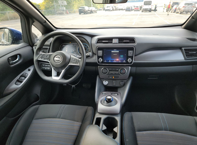 2025 Nissan Leaf S