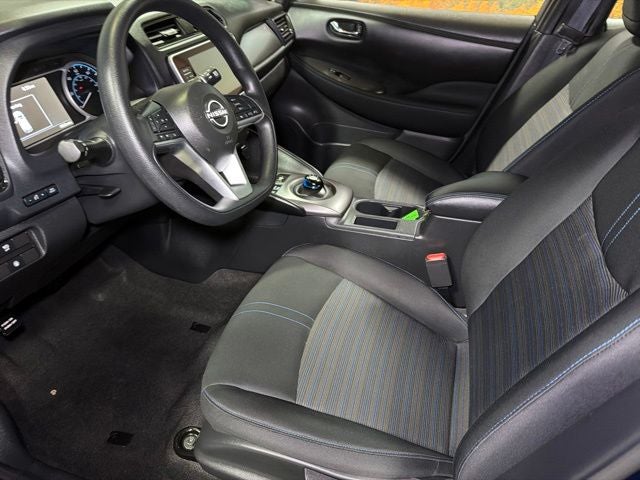 2025 Nissan Leaf S