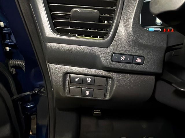 2025 Nissan Leaf S