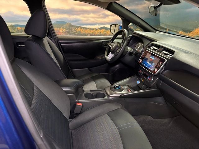 2025 Nissan Leaf S