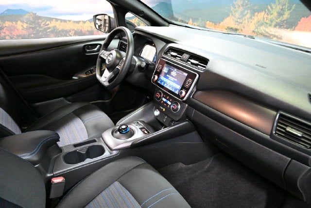 2025 Nissan Leaf S