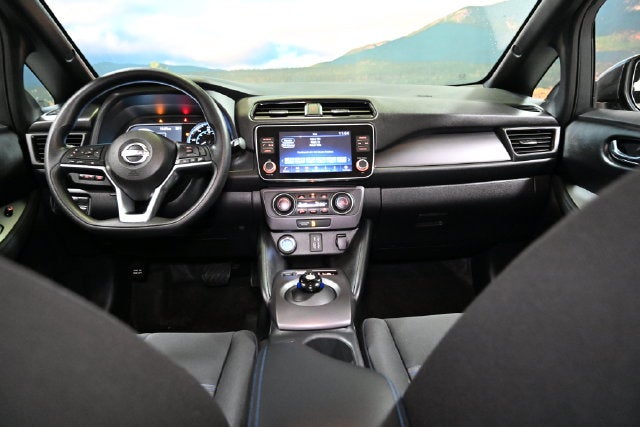2025 Nissan Leaf S