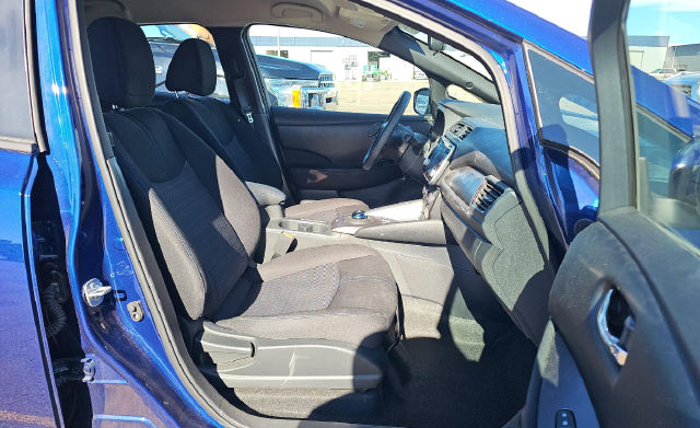 2025 Nissan Leaf S