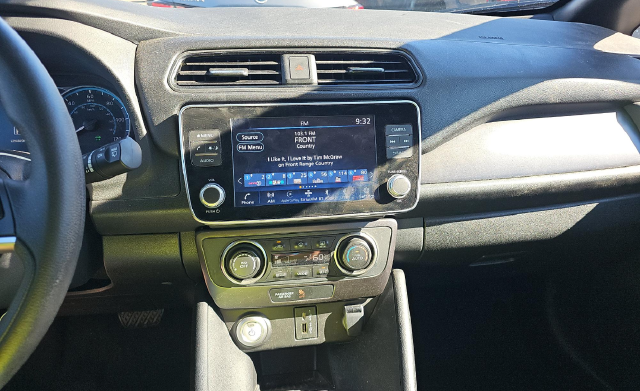2025 Nissan Leaf S