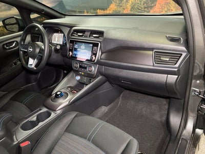2025 Nissan Leaf S