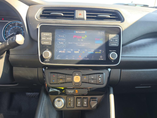 2025 Nissan Leaf SV Plus