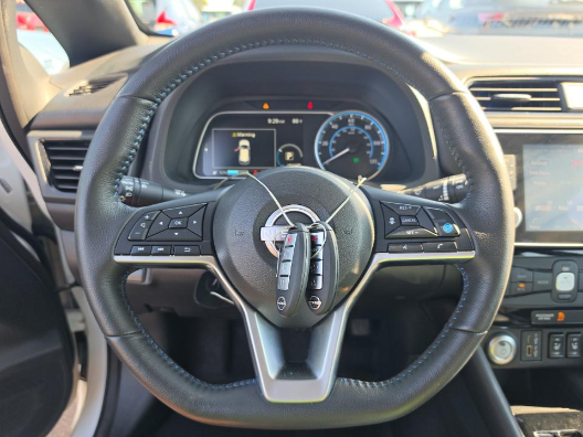 2025 Nissan Leaf SV Plus