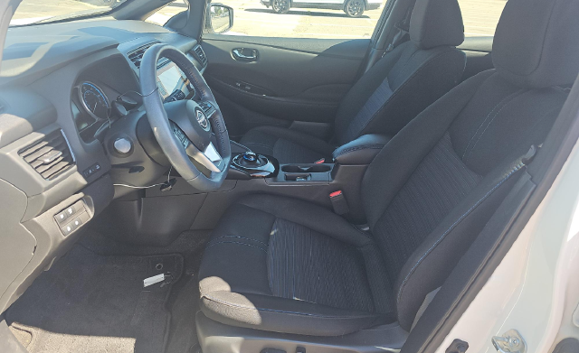 2025 Nissan Leaf SV Plus