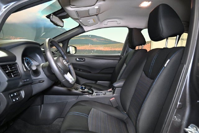 2025 Nissan Leaf SV Plus