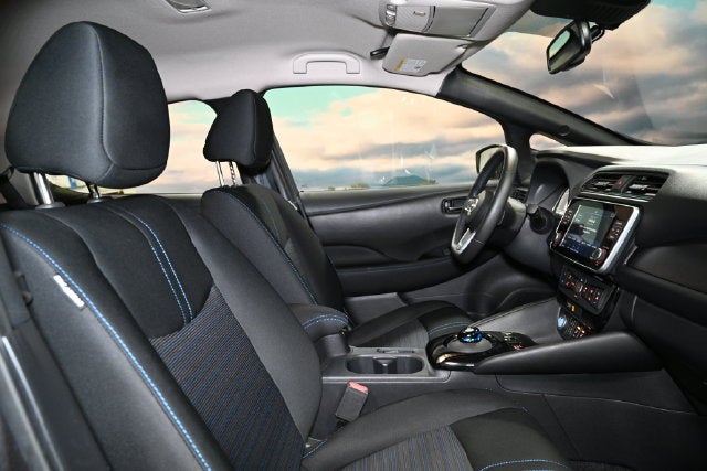 2025 Nissan Leaf SV Plus