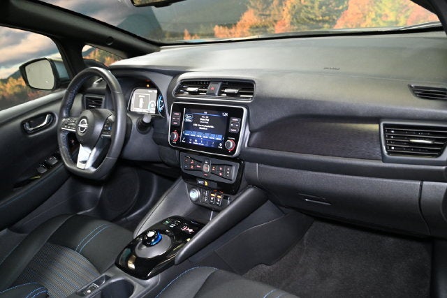 2025 Nissan Leaf SV Plus