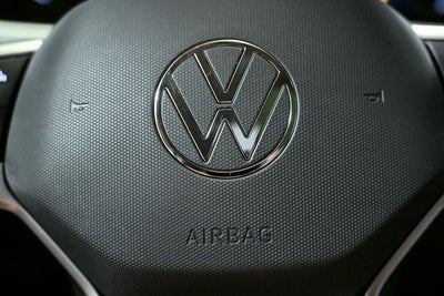 2022 Volkswagen Atlas 3.6L V6 SEL Premium R-Line