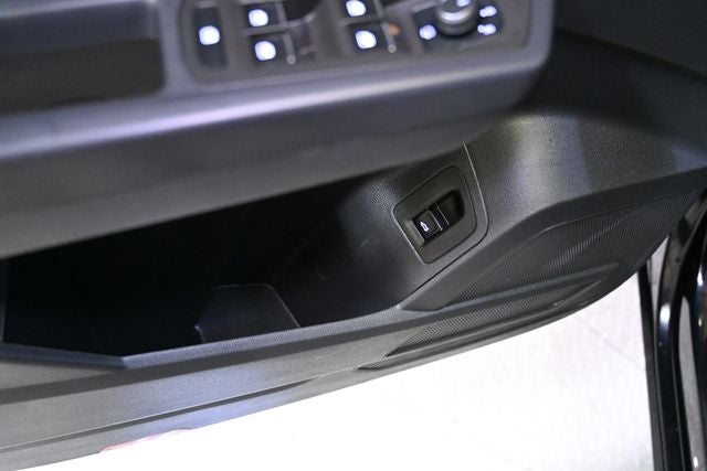 2022 Volkswagen Atlas 3.6L V6 SEL Premium R-Line