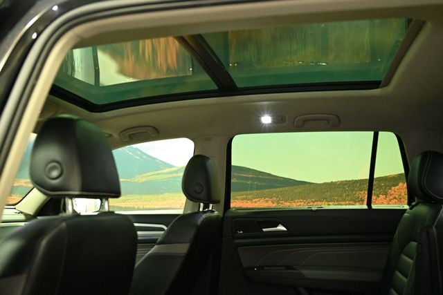 2022 Volkswagen Atlas 3.6L V6 SEL Premium R-Line