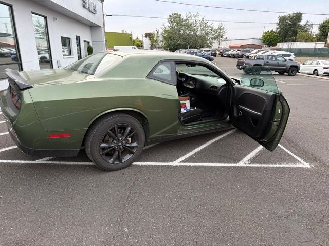 2022 Dodge Challenger SXT