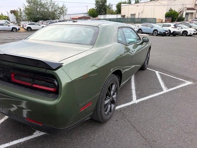 2022 Dodge Challenger SXT