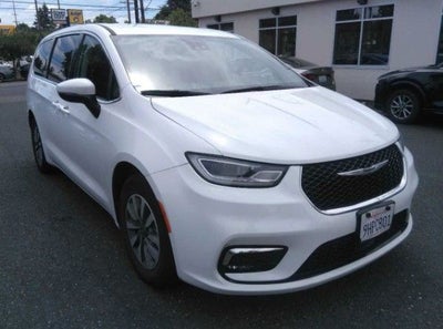 2023 Chrysler Pacifica Hybrid Touring L