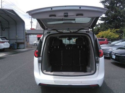 2023 Chrysler Pacifica Hybrid Touring L