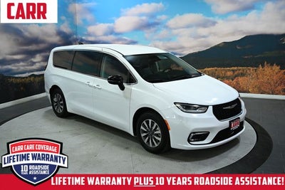 2024 Chrysler Pacifica Hybrid Select