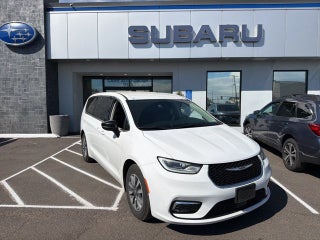 2024 Chrysler Pacifica Hybrid Select