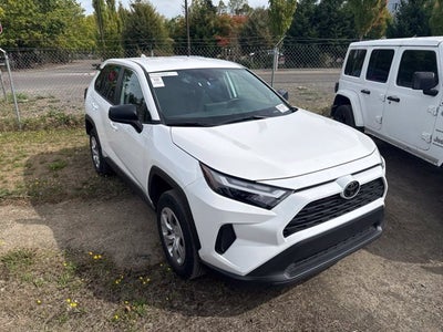 2025 Toyota RAV4 LE