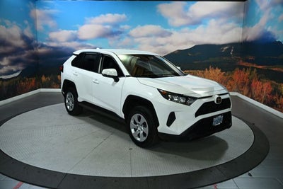2022 Toyota RAV4 LE