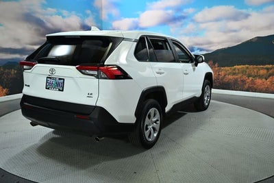 2022 Toyota RAV4 LE