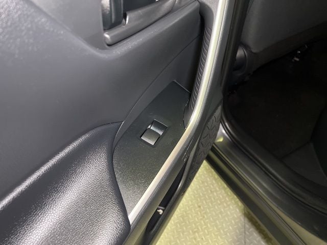 2019 Toyota RAV4 Hybrid LE