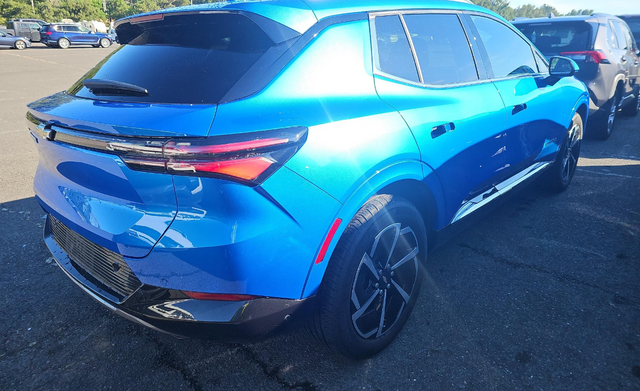 2024 Chevrolet Equinox EV LT