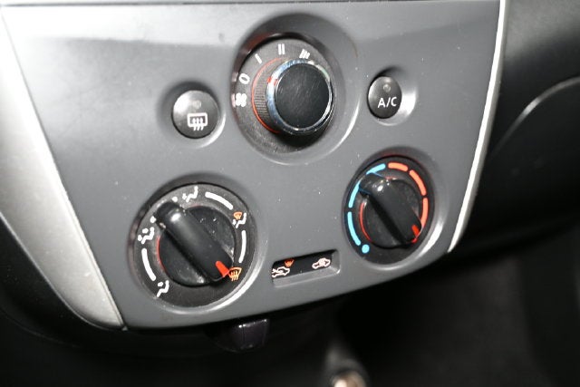 2017 Nissan Versa 1.6 SV