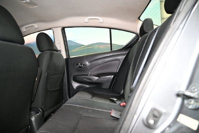 2017 Nissan Versa 1.6 SV