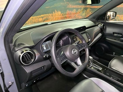 2022 Nissan Kicks SR