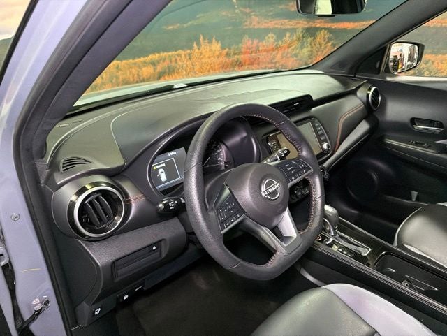 2022 Nissan Kicks SR